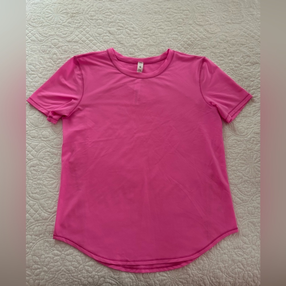 Pink lululemon tshirt